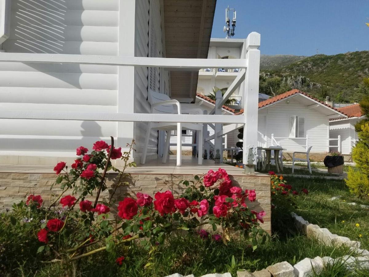 Vela E Bardhe Villa Dhërmi Exteriör bild