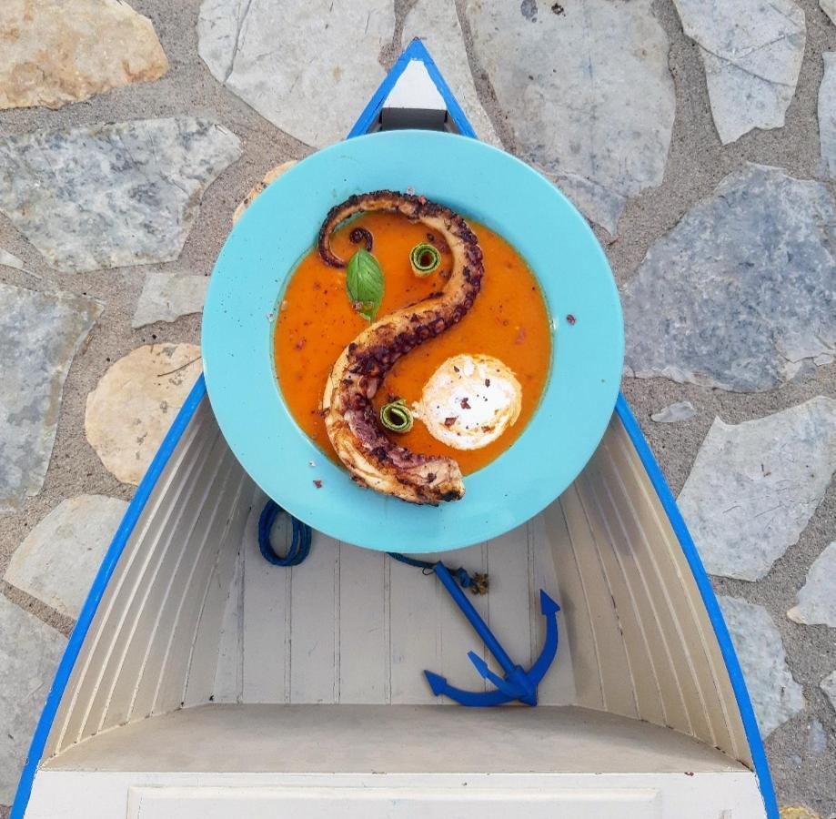 Vela E Bardhe Villa Dhërmi Exteriör bild